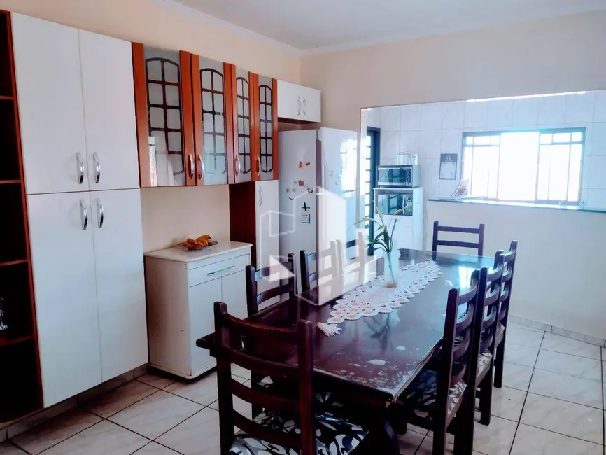 Foto 6 de Casa com 4 quartos à venda, 250m2 em Jardim Rosa Branca, Jau - SP