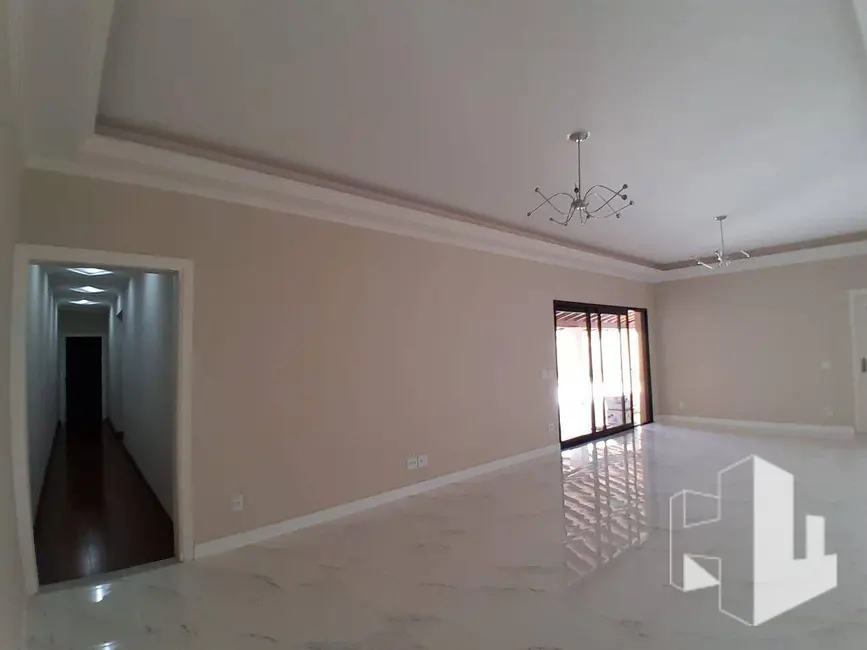 Foto 9 de Casa de Condomínio com 3 quartos à venda, 1000m2 em Jau - SP