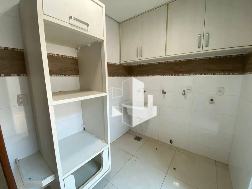 Foto 5 de Casa com 3 quartos à venda, 180m2 em Jardim Cila de Lúcio Bauab, Jau - SP