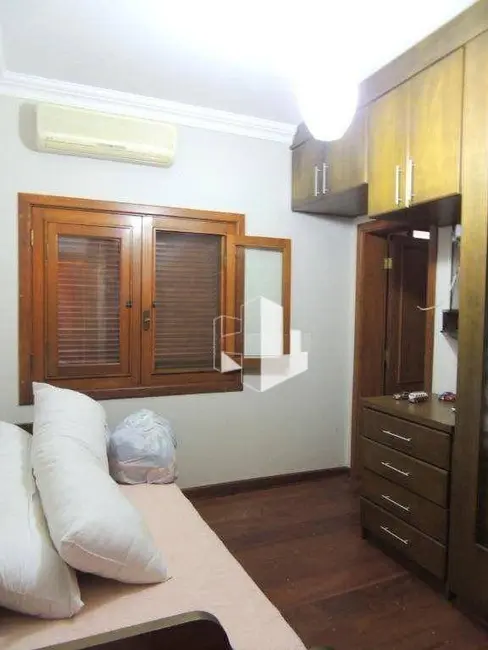 Foto 3 de Casa de Condomínio com 6 quartos à venda, 1350m2 em Vila Real, Jau - SP