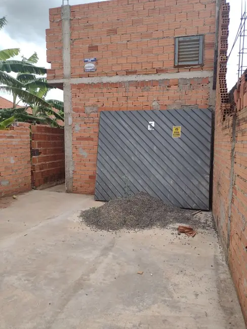 Foto 3 de Casa com 2 quartos à venda, 200m2 em Jau - SP