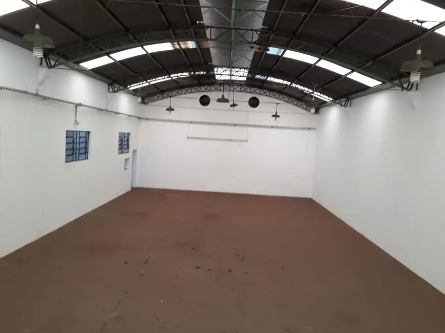 Foto 2 de Armazém / Galpão para alugar, 400m2 em Jardim Sanzovo, Jau - SP