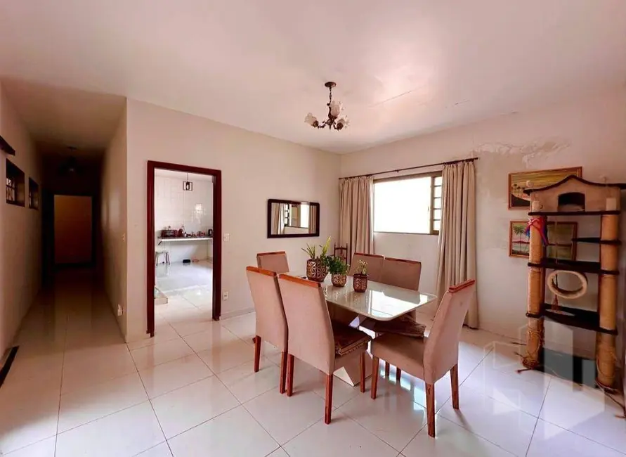 Foto 5 de Casa com 4 quartos à venda, 250m2 em Jardim Conde Pinhal I, Jau - SP