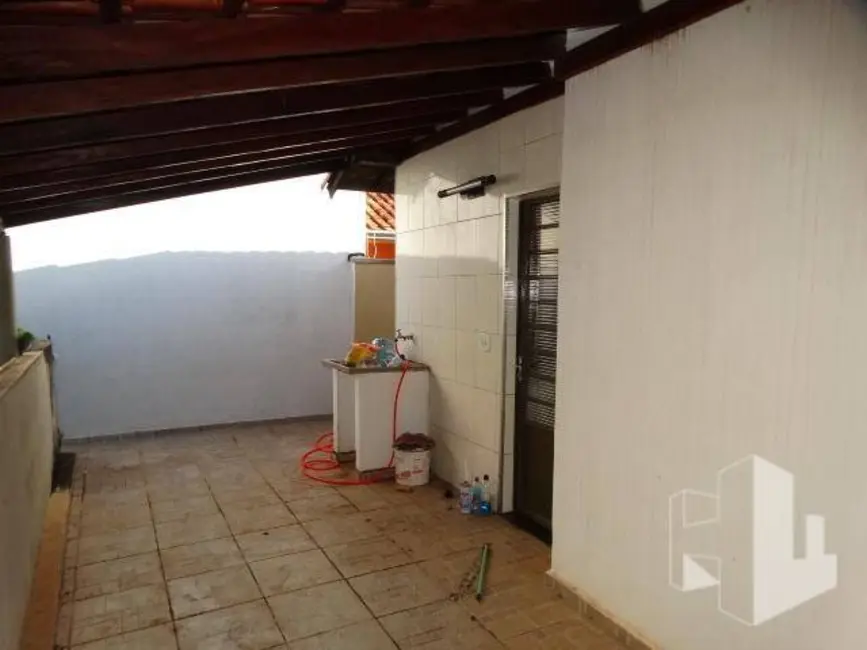 Foto 9 de Casa com 2 quartos à venda, 200m2 em Conjunto Habitacional dos Comerciários I, Jau - SP