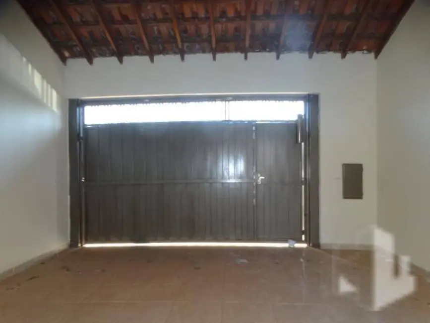 Foto 1 de Casa com 2 quartos à venda, 125m2 em Chácara Ferreira Dias, Jau - SP