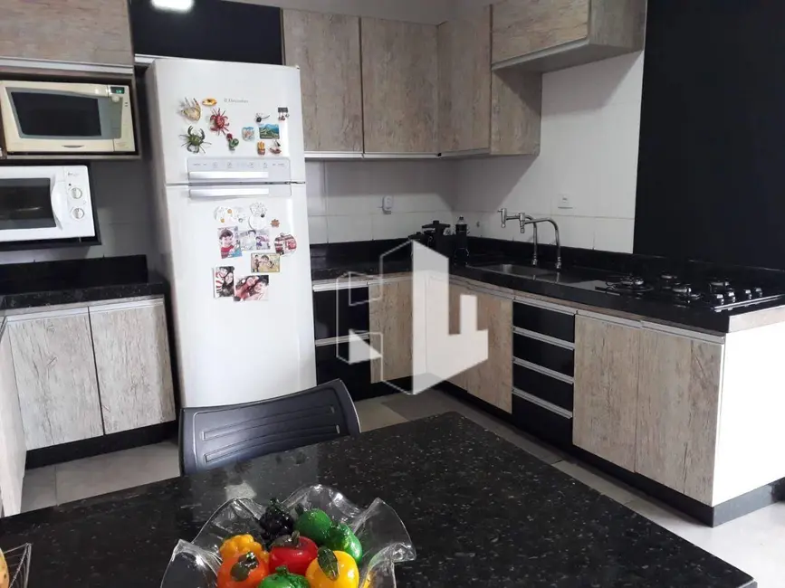 Foto 6 de Casa com 3 quartos à venda, 250m2 em Jardim Maria Cibele, Jau - SP