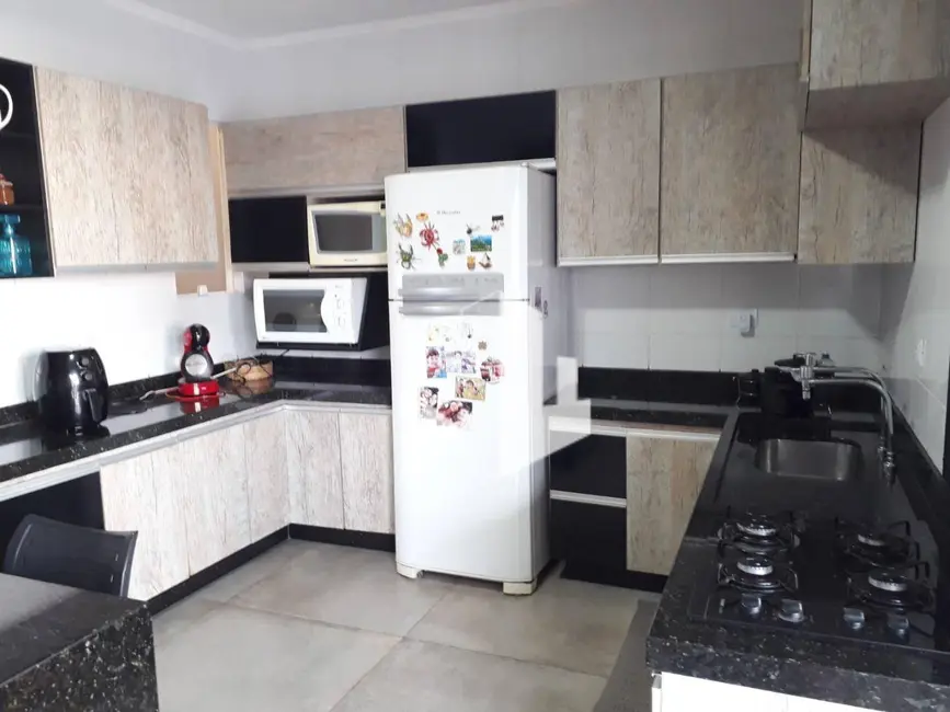 Foto 9 de Casa com 3 quartos à venda, 250m2 em Jardim Maria Cibele, Jau - SP