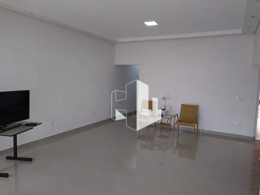Foto 4 de Casa com 2 quartos à venda, 250m2 em Jau - SP