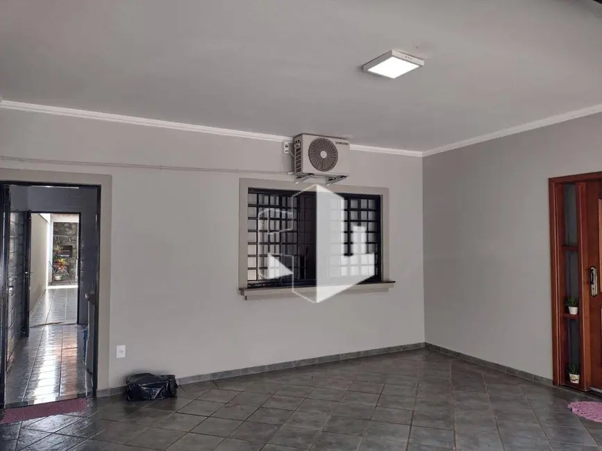 Foto 2 de Casa com 3 quartos à venda, 250m2 em Jardim Ferreira Dias, Jau - SP