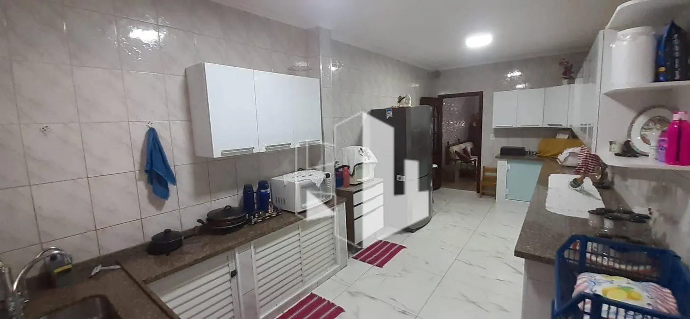 Foto 2 de Casa com 3 quartos à venda, 175m2 em Jardim Ferreira Dias, Jau - SP