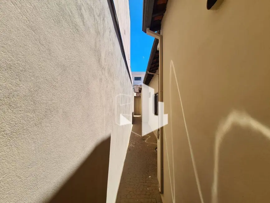 Foto 3 de Casa com 4 quartos para alugar, 200m2 em Centro, Jau - SP