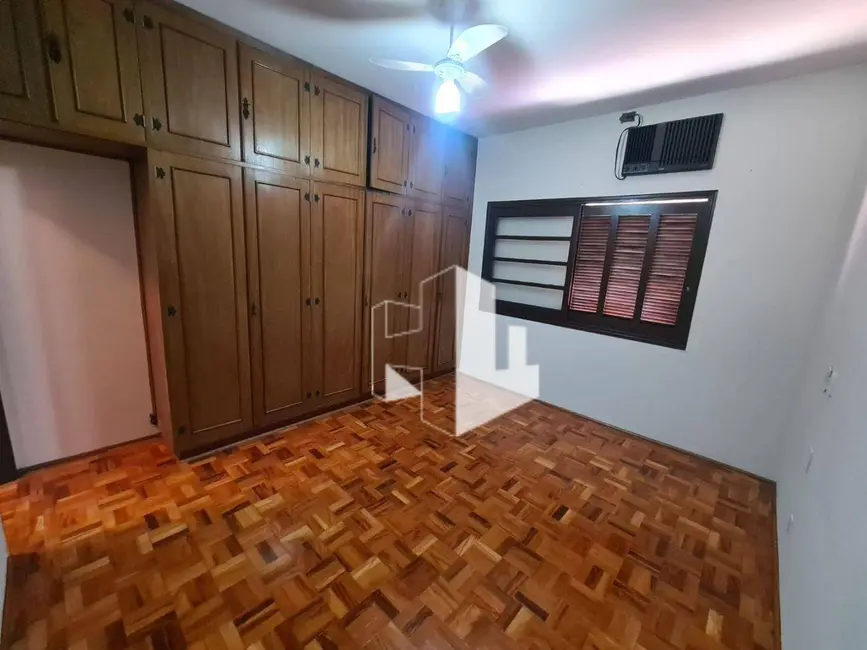 Foto 6 de Casa com 4 quartos para alugar, 200m2 em Centro, Jau - SP