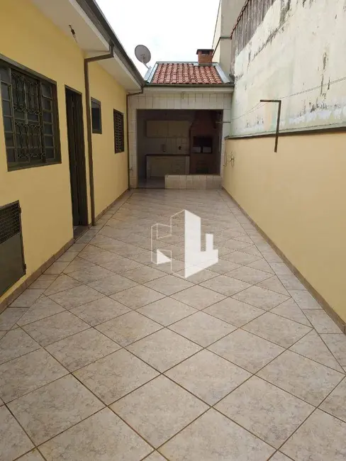 Foto 2 de Casa com 2 quartos à venda e para alugar, 147m2 em Jardim Concha de Ouro, Jau - SP