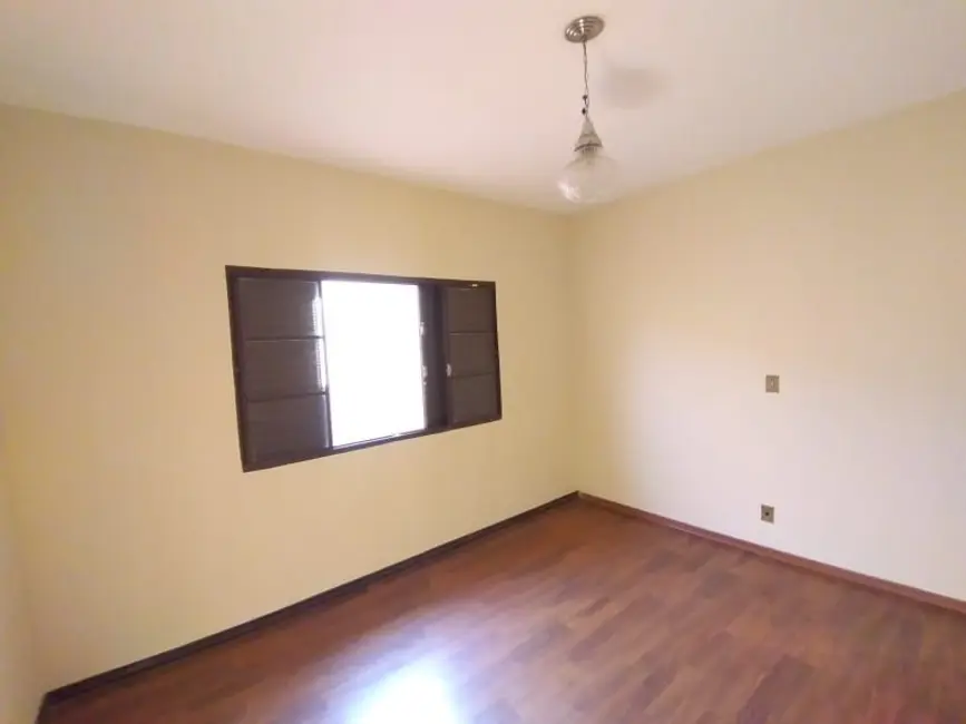 Foto 7 de Casa com 3 quartos para alugar, 250m2 em Jardim das Paineiras, Jau - SP