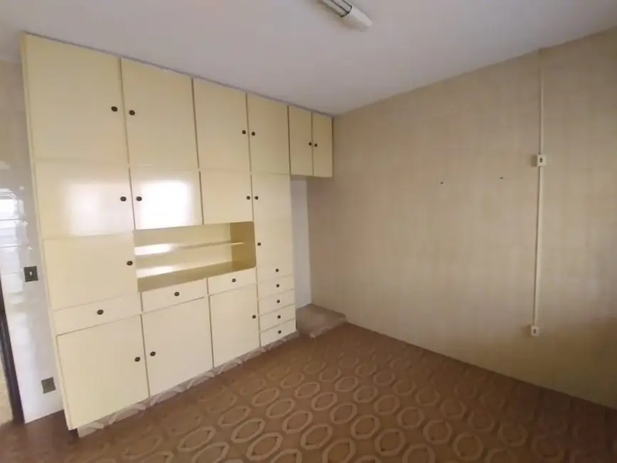 Foto 9 de Casa com 3 quartos para alugar, 250m2 em Jardim das Paineiras, Jau - SP