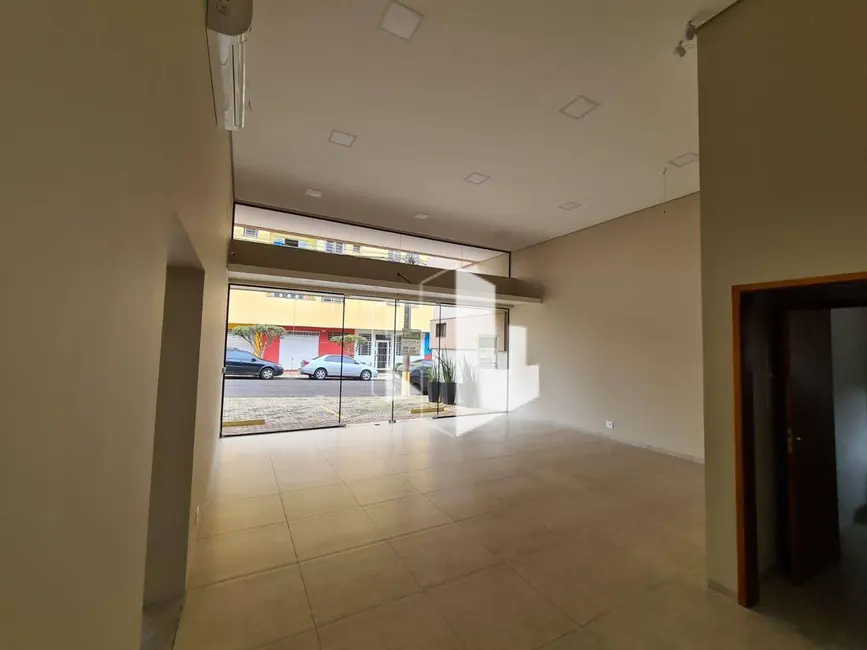 Foto 4 de Sala Comercial para alugar, 150m2 em Centro, Jau - SP