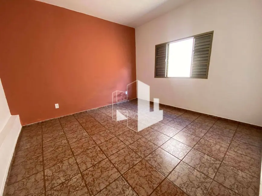 Foto 2 de Casa com 2 quartos para alugar, 10m2 em Jardim Sanzovo, Jau - SP