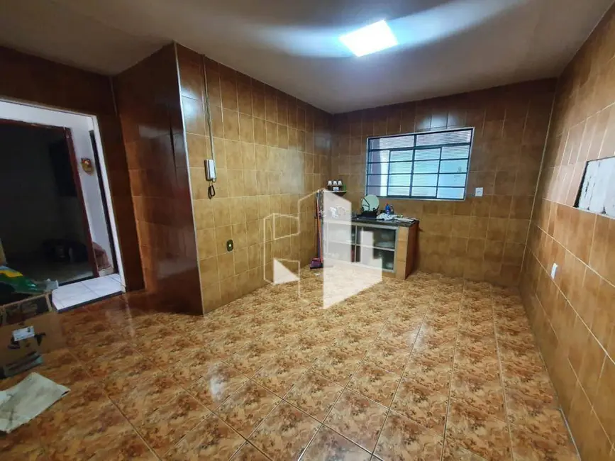 Foto 9 de Casa com 3 quartos à venda, 250m2 em Jardim Alvorada, Jau - SP