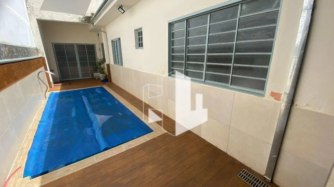 Foto 2 de Casa com 2 quartos à venda e para alugar, 250m2 em Jardim Orlando Chesini Ometto, Jau - SP