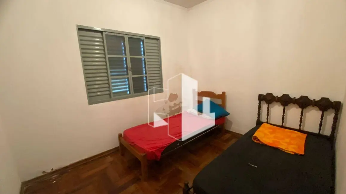 Foto 2 de Casa com 2 quartos à venda e para alugar, 250m2 em Jardim Orlando Chesini Ometto, Jau - SP