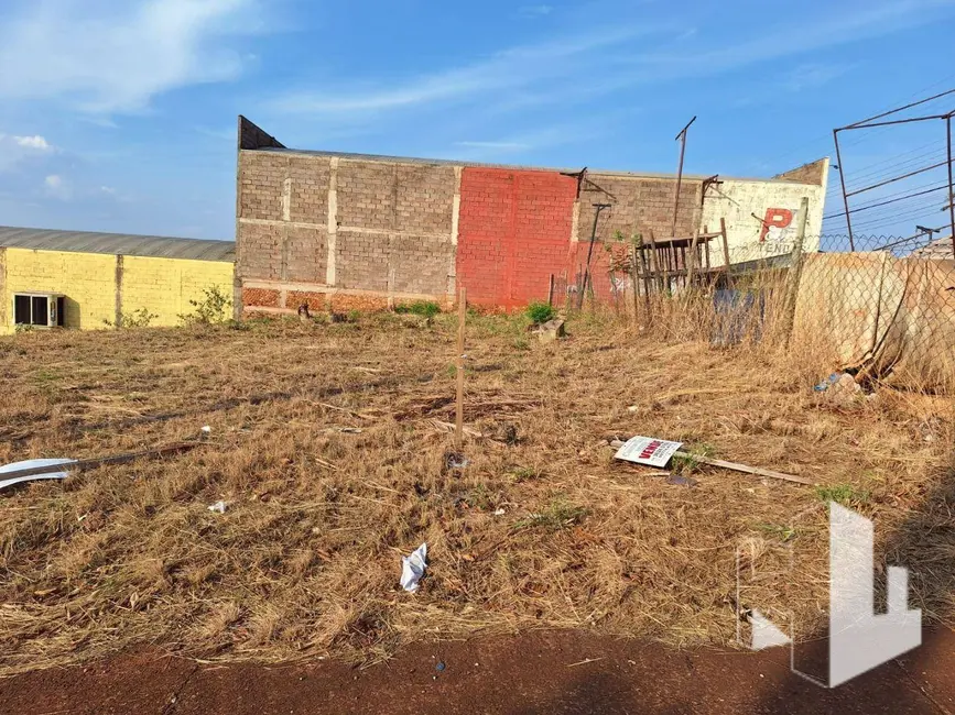 Foto 1 de Terreno / Lote à venda, 300m2 em Jardim Alvorada, Jau - SP