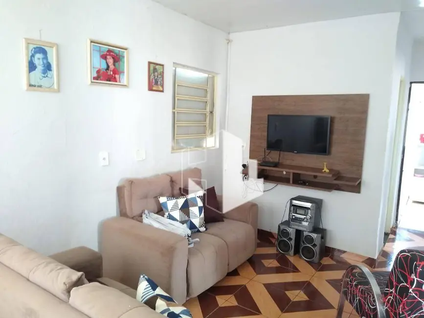 Foto 2 de Casa com 2 quartos à venda, 250m2 em Jardim Pires de Campos, Jau - SP