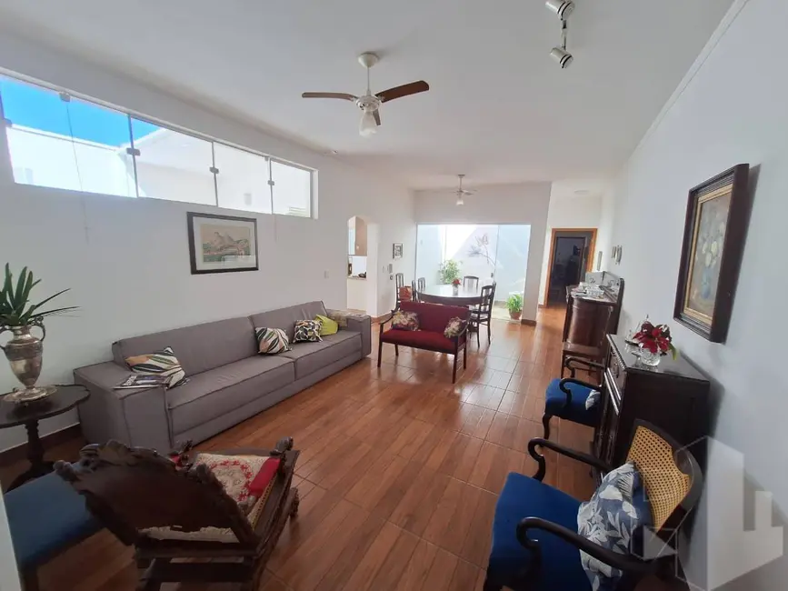 Foto 3 de Casa com 2 quartos à venda, 812m2 em Chácara Bela Vista, Jau - SP