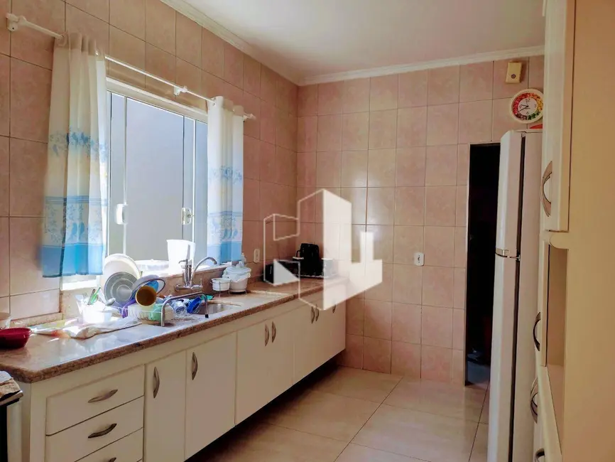 Foto 4 de Casa com 2 quartos à venda, 253m2 em Jardim Campos Prado, Jau - SP