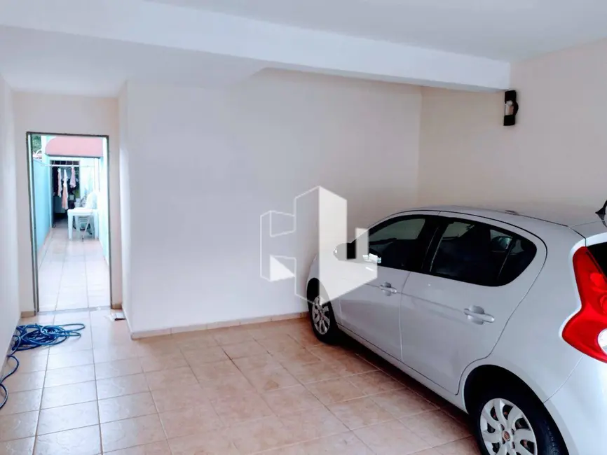 Foto 2 de Casa com 3 quartos à venda, 125m2 em Jardim Itamarati, Jau - SP