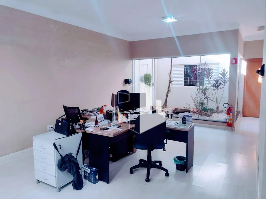 Foto 4 de Casa com 3 quartos à venda, 250m2 em Jardim Alvorada, Jau - SP