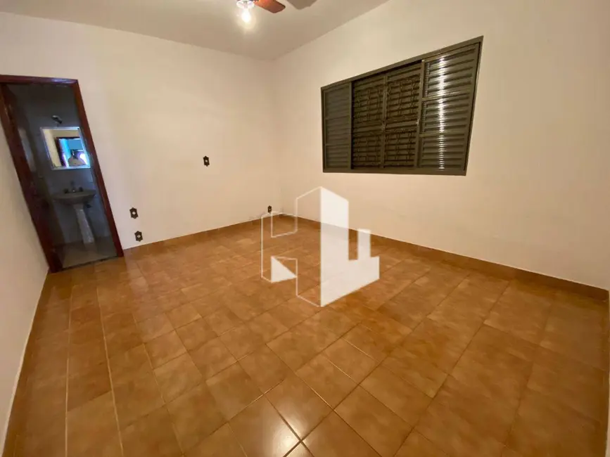 Foto 8 de Casa com 3 quartos para alugar, 150m2 em Jardim das Paineiras, Jau - SP