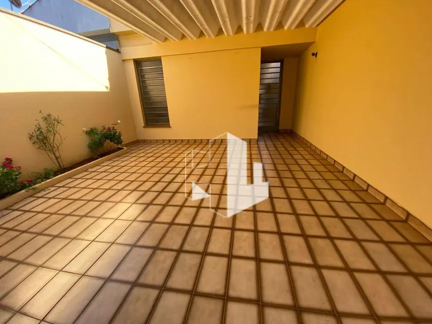 Foto 1 de Casa com 3 quartos para alugar, 150m2 em Jardim das Paineiras, Jau - SP