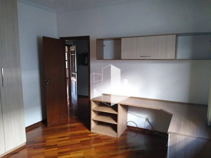 Foto 6 de Casa com 3 quartos para alugar, 300m2 em Chácara Nunes, Jau - SP