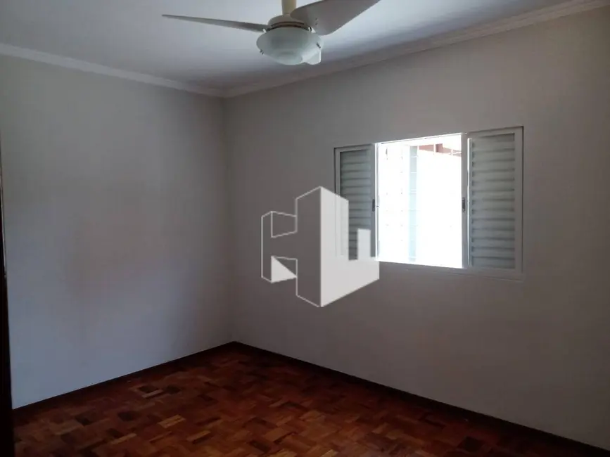 Foto 2 de Casa com 2 quartos à venda, 200m2 em Jardim Jorge Atalla, Jau - SP