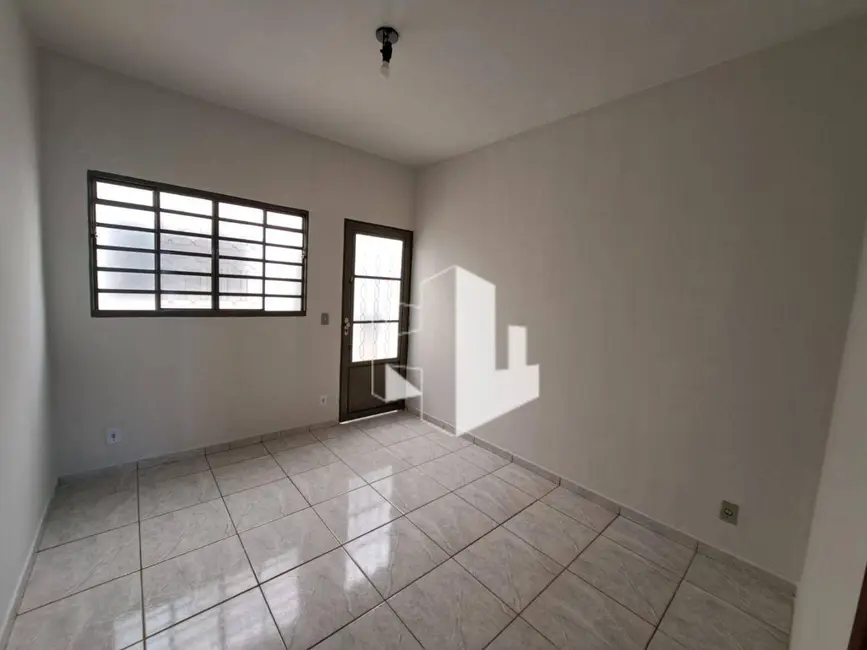 Foto 2 de Apartamento com 1 quarto para alugar, 40m2 em Vila Nova, Jau - SP