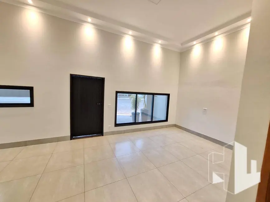 Foto 1 de Casa de Condomínio com 3 quartos à venda, 180m2 em Jardim Europa, Jau - SP