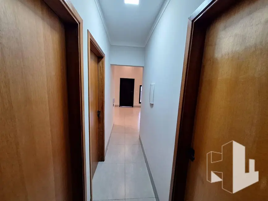 Foto 5 de Casa de Condomínio com 3 quartos à venda e para alugar, 180m2 em Jardim Europa, Jau - SP