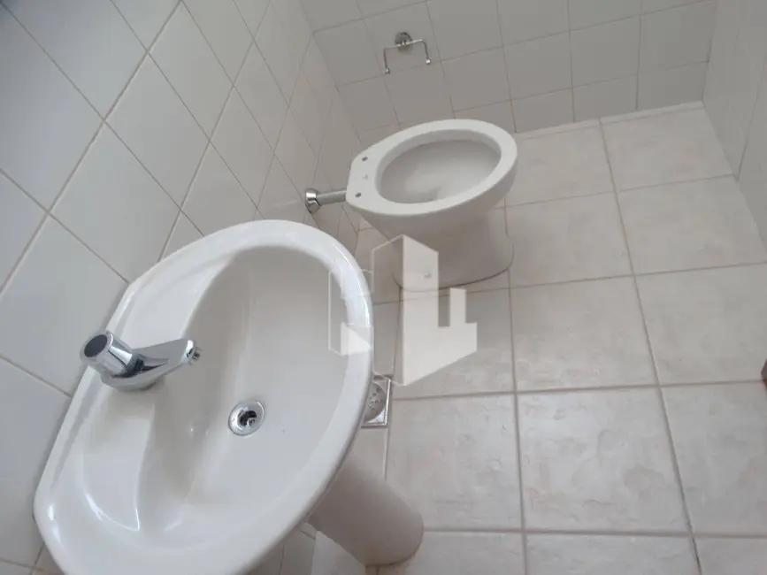 Foto 4 de Sala Comercial para alugar, 30m2 em Centro, Jau - SP