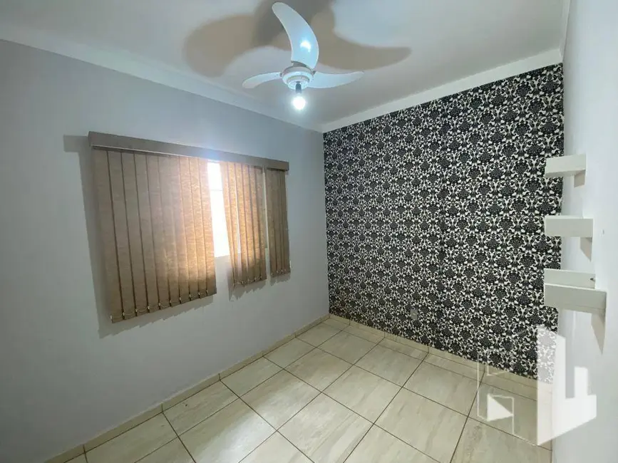 Foto 3 de Sala Comercial para alugar, 30m2 em Jardim Dona Emília, Jau - SP