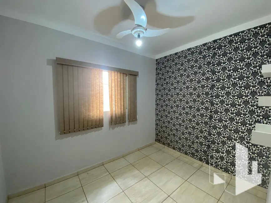 Foto 1 de Sala Comercial para alugar, 30m2 em Jardim Dona Emília, Jau - SP