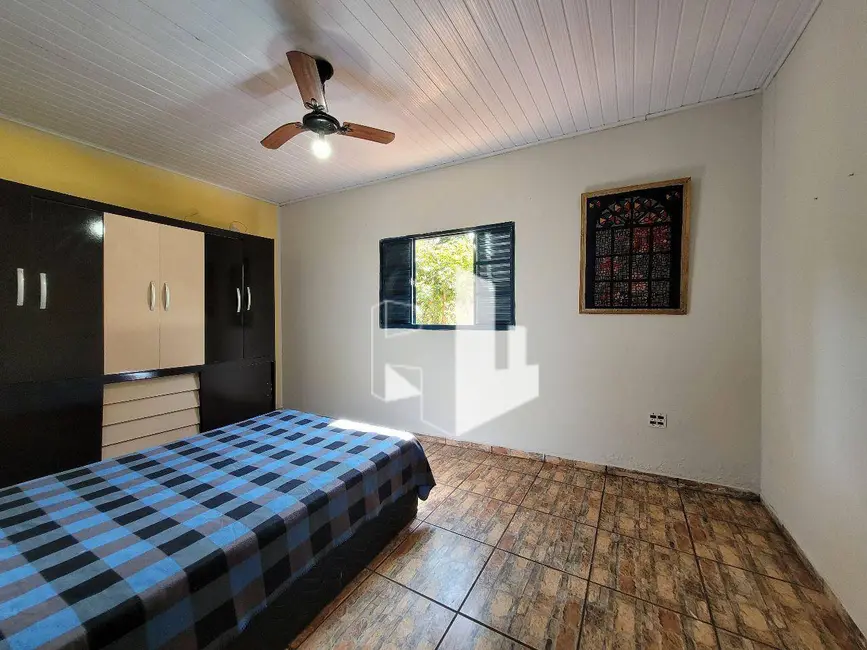 Chácara com 2 quartos para alugar, 1200m2 em Parque Frei Galvão, Jau - SP - imagem 9 Foto 9 de Chácara com 2 quartos para alugar, 1200m2 em Parque Frei Galvão, Jau - SP