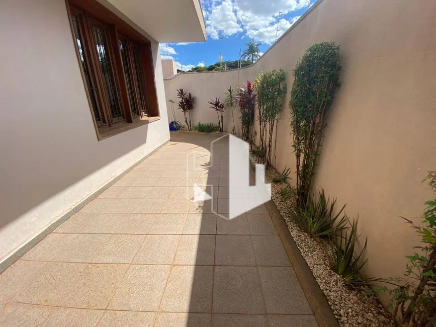 Casa com 4 quartos à venda, 475m2 em Chácara Bela Vista, Jau - SP - imagem 6 Foto 6 de Casa com 4 quartos à venda, 475m2 em Chácara Bela Vista, Jau - SP