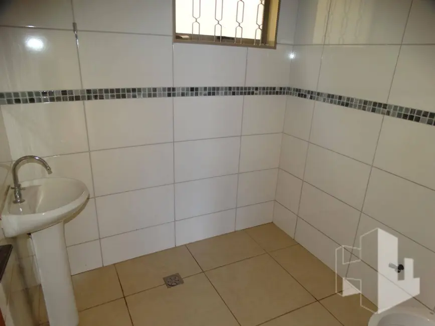 Sala Comercial para alugar, 75m2 em Jardim Orlando Chesini Ometto II, Jau - SP - imagem 3 Foto 3 de Sala Comercial para alugar, 75m2 em Jardim Orlando Chesini Ometto II, Jau - SP