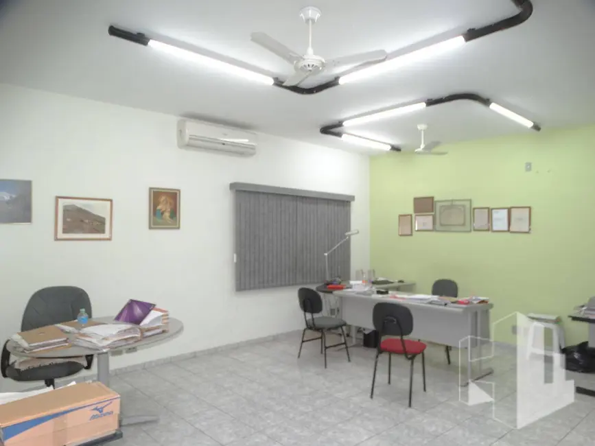 Foto 1 de Sala Comercial para alugar, 200m2 em Vila Assis, Jau - SP