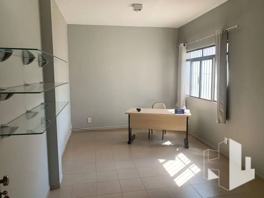 Foto 7 de Sala Comercial para alugar, 20m2 em Chácara Braz Miraglia, Jau - SP