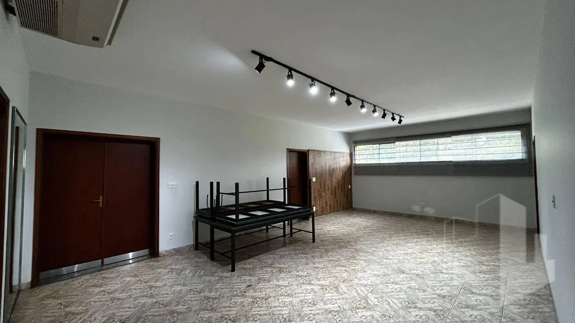 Foto 1 de Sala Comercial para alugar, 40m2 em Jardim Maria Luiza I, Jau - SP