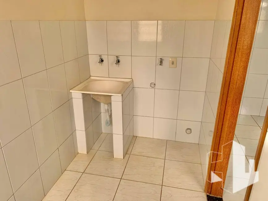 Foto 7 de Casa com 2 quartos à venda, 150m2 em Jardim Dona Emília, Jau - SP