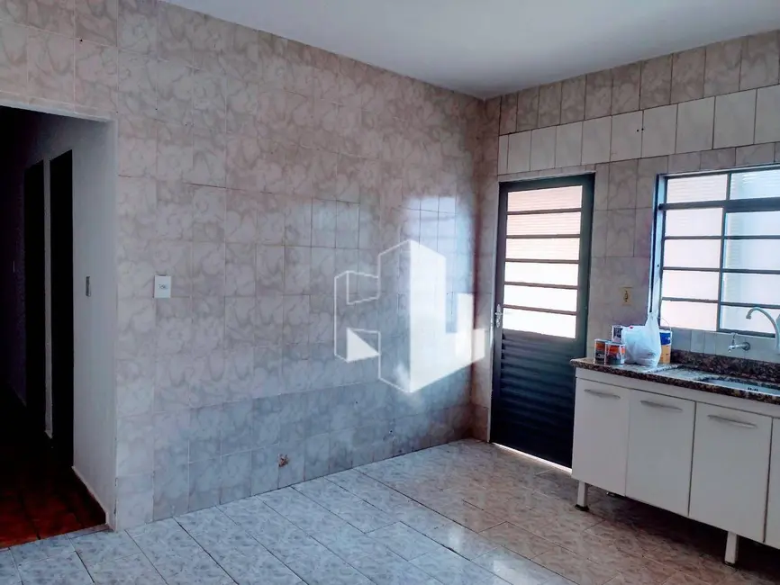 Foto 3 de Casa com 2 quartos à venda, 125m2 em Jardim Itamarati, Jau - SP