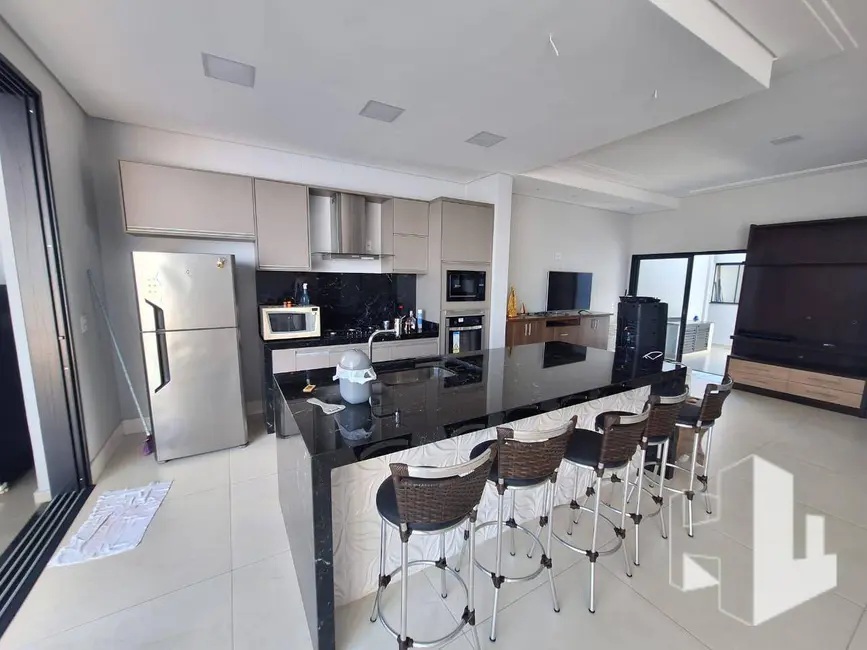 Foto 5 de Casa com 2 quartos à venda, 250m2 em Jardim Campos Prado, Jau - SP