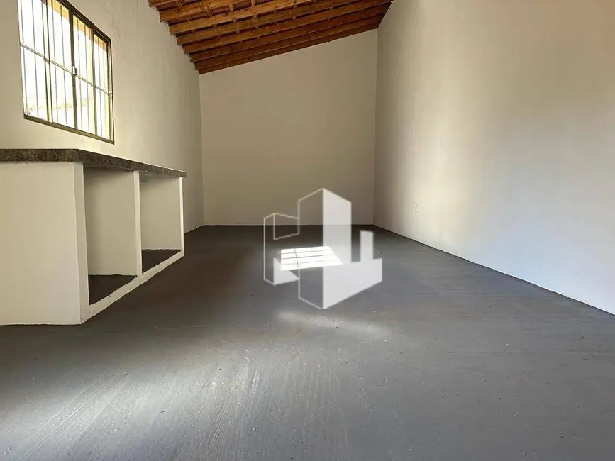 Foto 7 de Casa com 3 quartos para alugar, 663m2 em Vila Santa Maria, Jau - SP